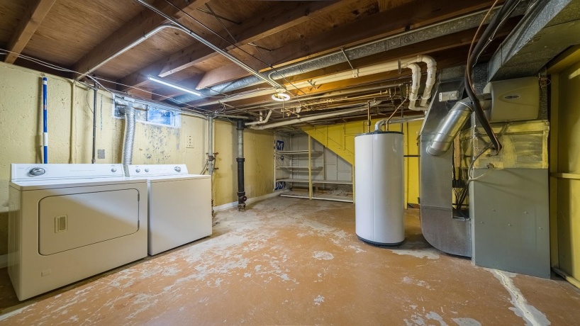 3304 Chadwick, ROCKFORD, Illinois 61108, 3 Bedrooms Bedrooms, ,1 BathroomBathrooms,House,For Sale,Chadwick,202506062