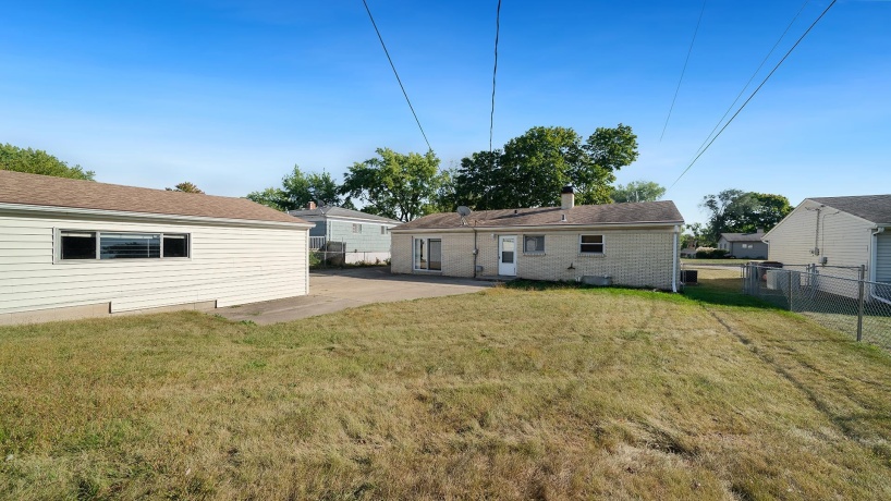 3304 Chadwick, ROCKFORD, Illinois 61108, 3 Bedrooms Bedrooms, ,1 BathroomBathrooms,House,For Sale,Chadwick,202506062