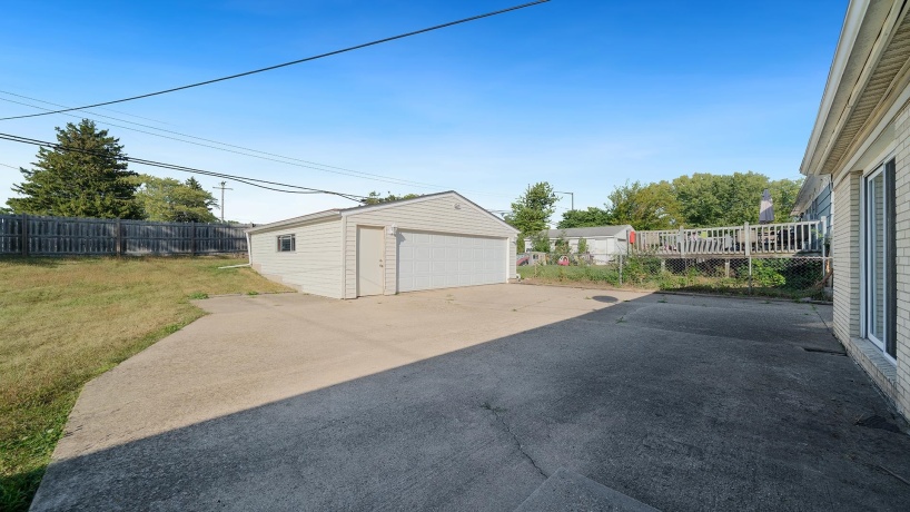 3304 Chadwick, ROCKFORD, Illinois 61108, 3 Bedrooms Bedrooms, ,1 BathroomBathrooms,House,For Sale,Chadwick,202506062