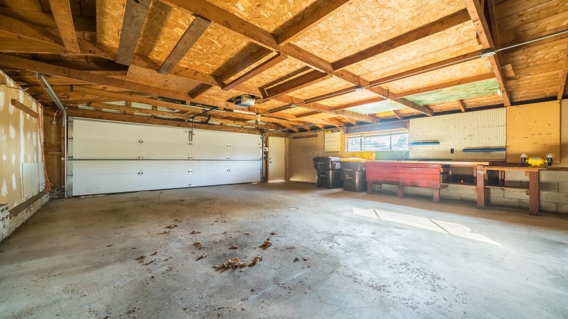 3304 Chadwick, ROCKFORD, Illinois 61108, 3 Bedrooms Bedrooms, ,1 BathroomBathrooms,House,For Sale,Chadwick,202506062