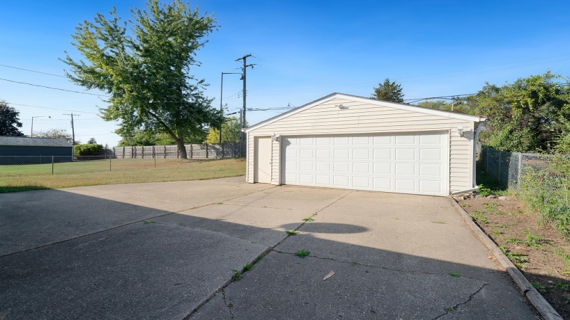 3304 Chadwick, ROCKFORD, Illinois 61108, 3 Bedrooms Bedrooms, ,1 BathroomBathrooms,House,For Sale,Chadwick,202506062