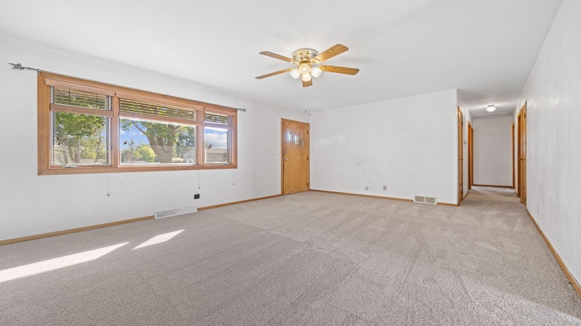 3304 Chadwick, ROCKFORD, Illinois 61108, 3 Bedrooms Bedrooms, ,1 BathroomBathrooms,House,For Sale,Chadwick,202506062