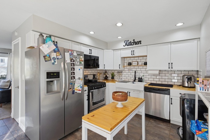 3414 Carrara, ROCKFORD, Illinois 61114, 3 Bedrooms Bedrooms, ,2 BathroomsBathrooms,House,For Sale,Carrara,202507003