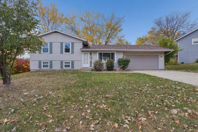 3414 Carrara, ROCKFORD, Illinois 61114, 3 Bedrooms Bedrooms, ,2 BathroomsBathrooms,House,For Sale,Carrara,202507003