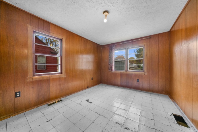 528 Olive, LOVES PARK, Illinois 61111, 2 Bedrooms Bedrooms, ,1 BathroomBathrooms,House,For Sale,Olive,202507007