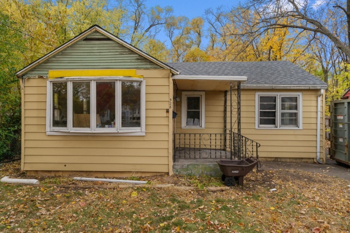 528 Olive, LOVES PARK, Illinois 61111, 2 Bedrooms Bedrooms, ,1 BathroomBathrooms,House,For Sale,Olive,202507007