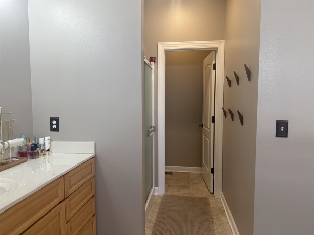 12434 Kings Point, LOVES PARK, Illinois 61111, 3 Bedrooms Bedrooms, ,2 BathroomsBathrooms,House,For Sale,Kings Point,202507008