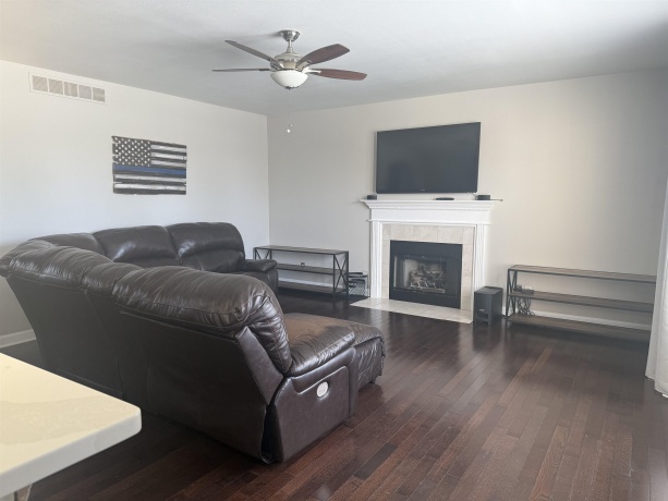 12434 Kings Point, LOVES PARK, Illinois 61111, 3 Bedrooms Bedrooms, ,2 BathroomsBathrooms,House,For Sale,Kings Point,202507008