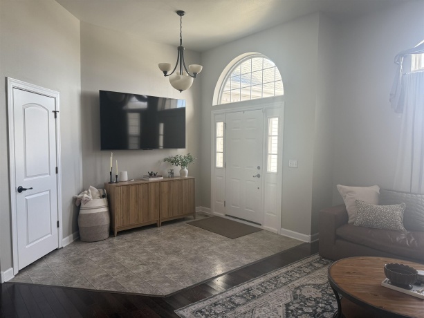 12434 Kings Point, LOVES PARK, Illinois 61111, 3 Bedrooms Bedrooms, ,2 BathroomsBathrooms,House,For Sale,Kings Point,202507008