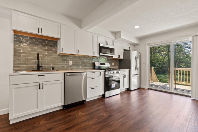 7330 Olde Creek, ROCKFORD, Illinois 61114, 3 Bedrooms Bedrooms, ,2 BathroomsBathrooms,House,For Sale,Olde Creek,202507012