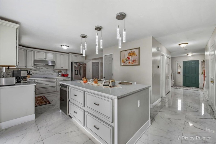 558 Moloney, ROCKTON, Illinois 61072, 5 Bedrooms Bedrooms, ,3 BathroomsBathrooms,House,For Sale,Moloney,202507015