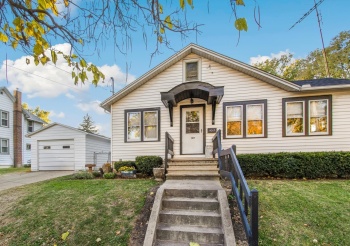 1017 Galena, DIXON, Illinois 61021, 2 Bedrooms Bedrooms, ,1 BathroomBathrooms,House,For Sale,Galena,202507026