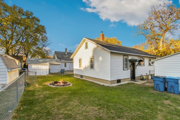 1017 Galena, DIXON, Illinois 61021, 2 Bedrooms Bedrooms, ,1 BathroomBathrooms,House,For Sale,Galena,202507026