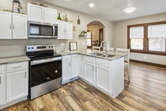 1017 Galena, DIXON, Illinois 61021, 2 Bedrooms Bedrooms, ,1 BathroomBathrooms,House,For Sale,Galena,202507026