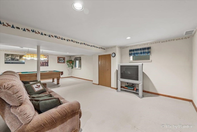 1518 Williams, SAINT CHARLES, Illinois 60174, 3 Bedrooms Bedrooms, ,2 BathroomsBathrooms,House,For Sale,Williams,202507044