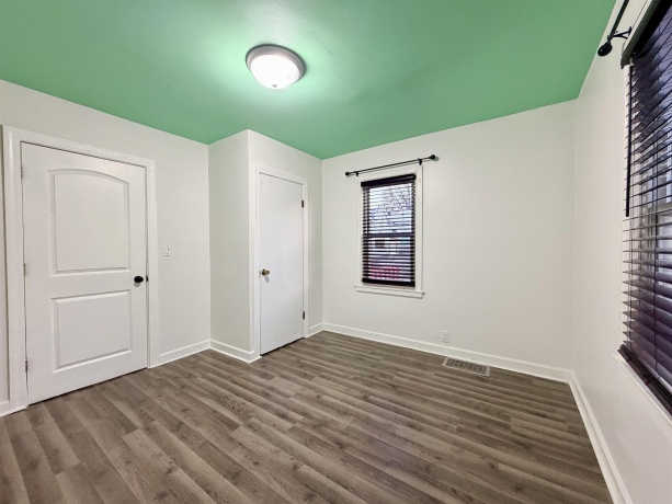 803 Houghton, ROCKFORD, Illinois 61102, 2 Bedrooms Bedrooms, ,2 BathroomsBathrooms,House,For Sale,Houghton,202507047