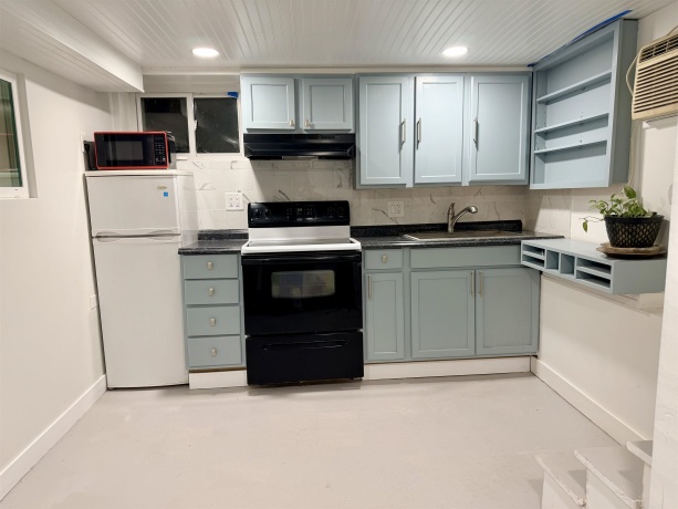 803 Houghton, ROCKFORD, Illinois 61102, 2 Bedrooms Bedrooms, ,2 BathroomsBathrooms,House,For Sale,Houghton,202507047