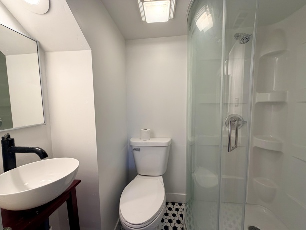 803 Houghton, ROCKFORD, Illinois 61102, 2 Bedrooms Bedrooms, ,2 BathroomsBathrooms,House,For Sale,Houghton,202507047