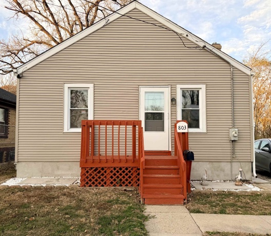 803 Houghton, ROCKFORD, Illinois 61102, 2 Bedrooms Bedrooms, ,2 BathroomsBathrooms,House,For Sale,Houghton,202507047