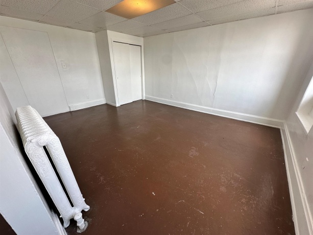 24-26 Galena, FREEPORT, Illinois 61032, ,5+ Units,For Sale,Galena,202503314