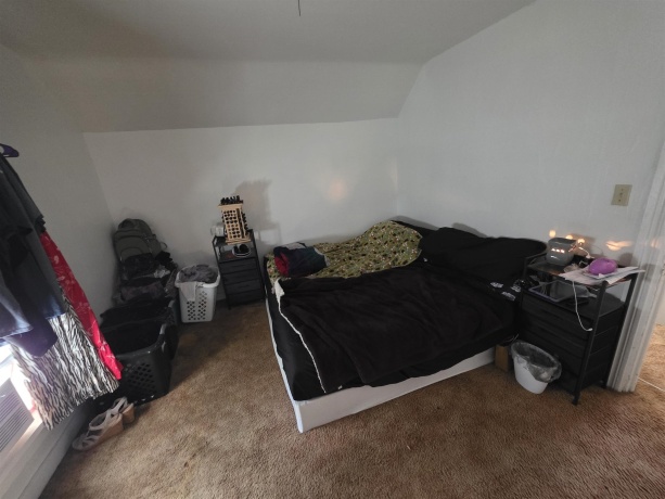 328 Douglas, FREEPORT, Illinois 61032, ,2 Units,For Sale,Douglas,202505932