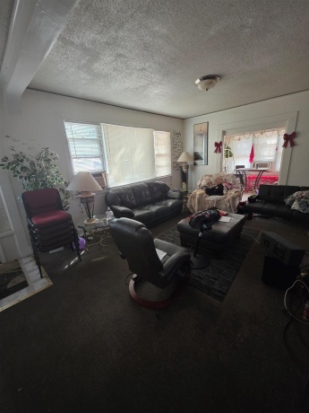 328 Douglas, FREEPORT, Illinois 61032, ,2 Units,For Sale,Douglas,202505932