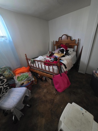 328 Douglas, FREEPORT, Illinois 61032, ,2 Units,For Sale,Douglas,202505932