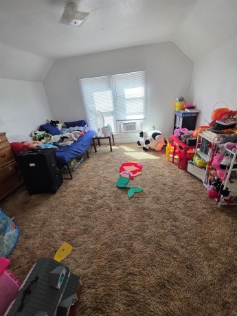 328 Douglas, FREEPORT, Illinois 61032, ,2 Units,For Sale,Douglas,202505932