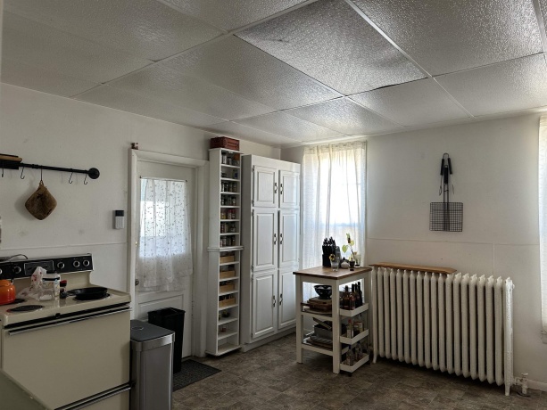 616 BOWEN, SAVANNA, Illinois 61074, 3 Bedrooms Bedrooms, ,1 BathroomBathrooms,House,For Sale,BOWEN,202507057