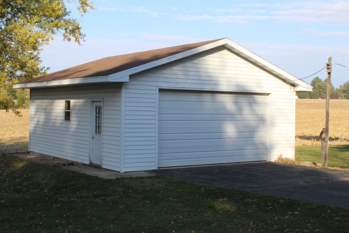 9729 Beaver Valley, BELVIDERE, Illinois 61008, 4 Bedrooms Bedrooms, ,1 BathroomBathrooms,House,For Sale,Beaver Valley,202507062