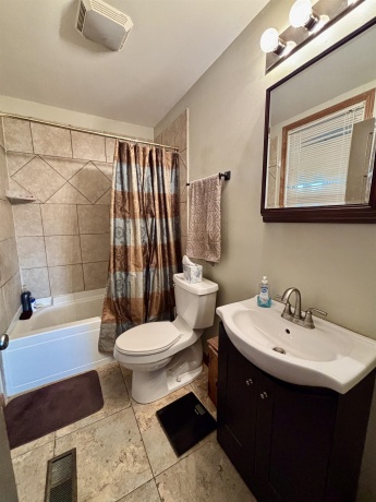 12916 Grange Hall, CAPRON, Illinois 61012, 4 Bedrooms Bedrooms, ,2 BathroomsBathrooms,House,For Sale,Grange Hall,202507073