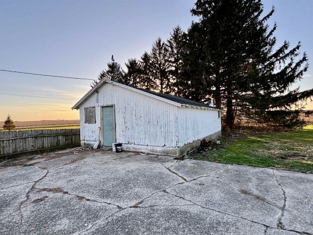 12916 Grange Hall, CAPRON, Illinois 61012, 4 Bedrooms Bedrooms, ,2 BathroomsBathrooms,House,For Sale,Grange Hall,202507073