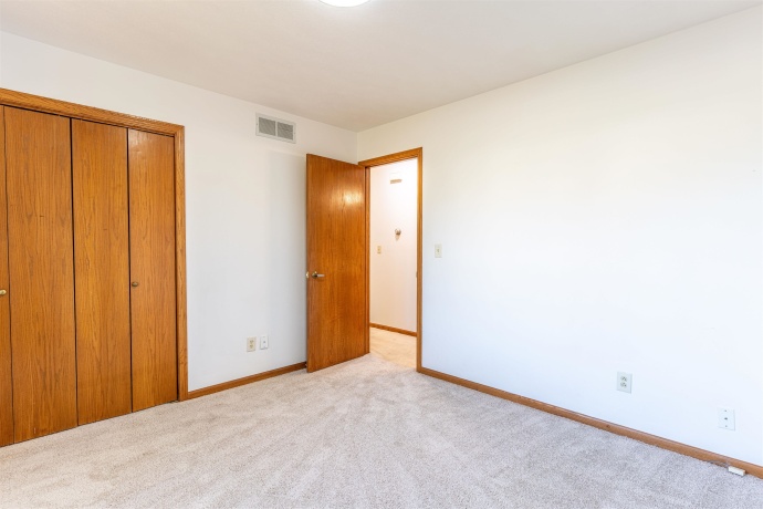5269 Windsor, LOVES PARK, Illinois 61111, 2 Bedrooms Bedrooms, ,2 BathroomsBathrooms,Condominium,For Sale,Windsor,202507074