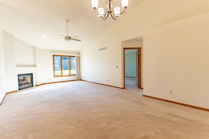 5269 Windsor, LOVES PARK, Illinois 61111, 2 Bedrooms Bedrooms, ,2 BathroomsBathrooms,Condominium,For Sale,Windsor,202507074