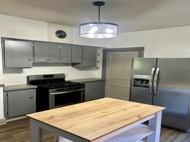 320 Shaw, ROCKFORD, Illinois 61104, 3 Bedrooms Bedrooms, ,1 BathroomBathrooms,House,For Sale,Shaw,202506543