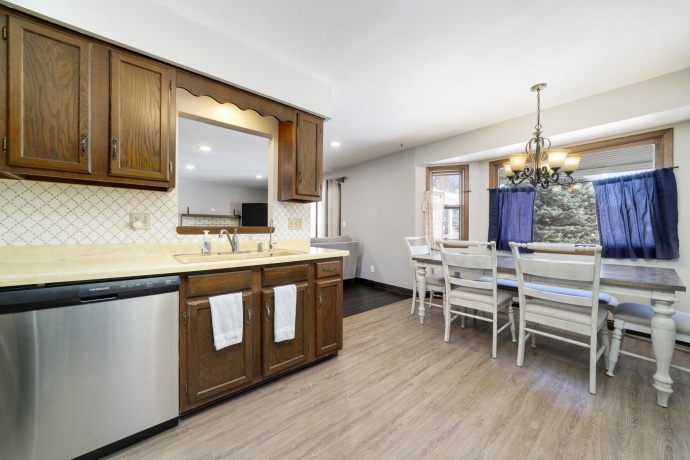 6525 Broadview, BELVIDERE, Illinois 61008, 2 Bedrooms Bedrooms, ,2 BathroomsBathrooms,House,For Sale,Broadview,202507075