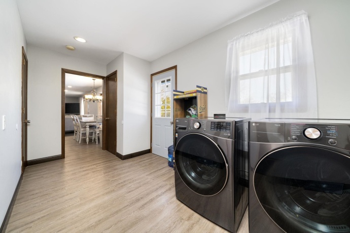 6525 Broadview, BELVIDERE, Illinois 61008, 2 Bedrooms Bedrooms, ,2 BathroomsBathrooms,House,For Sale,Broadview,202507075