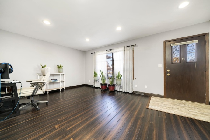 6525 Broadview, BELVIDERE, Illinois 61008, 2 Bedrooms Bedrooms, ,2 BathroomsBathrooms,House,For Sale,Broadview,202507075