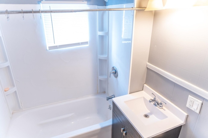 302 Prospect, FREEPORT, Illinois 61032, ,2 Units,For Sale,Prospect,202507076