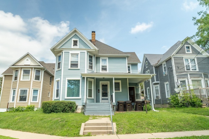 302 Prospect, FREEPORT, Illinois 61032, ,2 Units,For Sale,Prospect,202507076