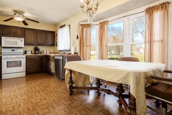 11803 Hayloft, ROSCOE, Illinois 61073, 3 Bedrooms Bedrooms, ,2 BathroomsBathrooms,House,For Sale,Hayloft,202507077