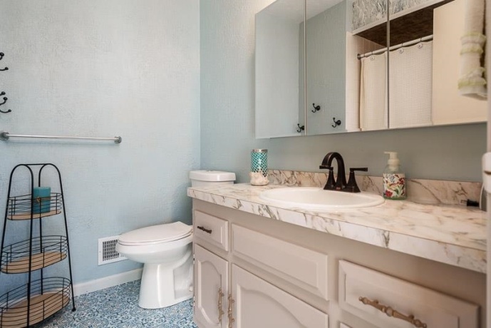 11803 Hayloft, ROSCOE, Illinois 61073, 3 Bedrooms Bedrooms, ,2 BathroomsBathrooms,House,For Sale,Hayloft,202507077