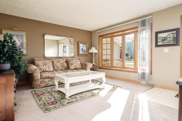 11803 Hayloft, ROSCOE, Illinois 61073, 3 Bedrooms Bedrooms, ,2 BathroomsBathrooms,House,For Sale,Hayloft,202507077