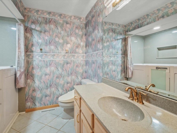 1969 Baintree, LAKE SUMMERSET, Illinois 61019, 3 Bedrooms Bedrooms, ,2 BathroomsBathrooms,House,For Sale,Baintree,202507078