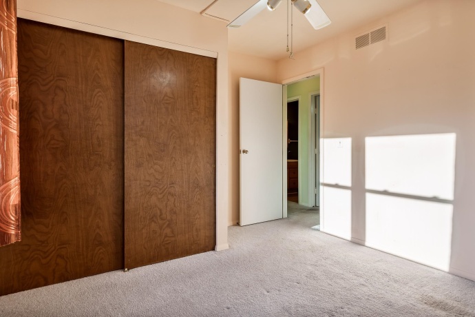 3107 La Salle, ROCKFORD, Illinois 61114, 5 Bedrooms Bedrooms, ,2 BathroomsBathrooms,House,For Sale,La Salle,202507081