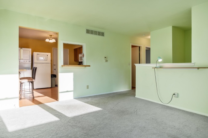 3107 La Salle, ROCKFORD, Illinois 61114, 5 Bedrooms Bedrooms, ,2 BathroomsBathrooms,House,For Sale,La Salle,202507081