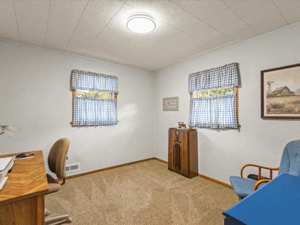 328 Vale, ROCKFORD, Illinois 61108, 3 Bedrooms Bedrooms, ,2 BathroomsBathrooms,House,For Sale,Vale,202507085