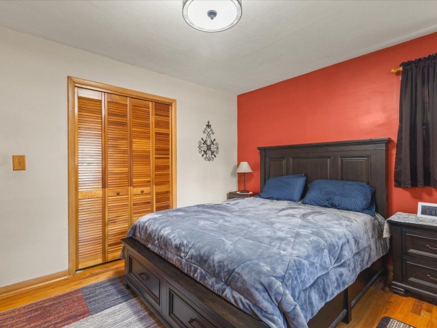 328 Vale, ROCKFORD, Illinois 61108, 3 Bedrooms Bedrooms, ,2 BathroomsBathrooms,House,For Sale,Vale,202507085