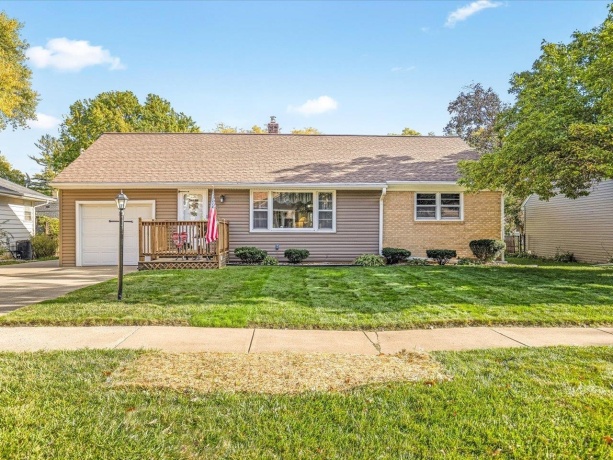 328 Vale, ROCKFORD, Illinois 61108, 3 Bedrooms Bedrooms, ,2 BathroomsBathrooms,House,For Sale,Vale,202507085