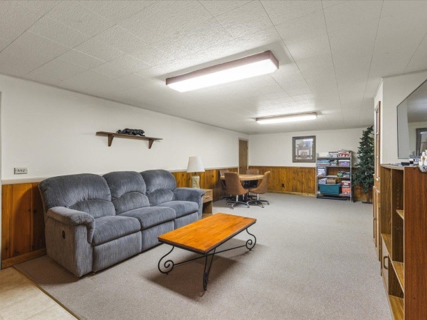 328 Vale, ROCKFORD, Illinois 61108, 3 Bedrooms Bedrooms, ,2 BathroomsBathrooms,House,For Sale,Vale,202507085